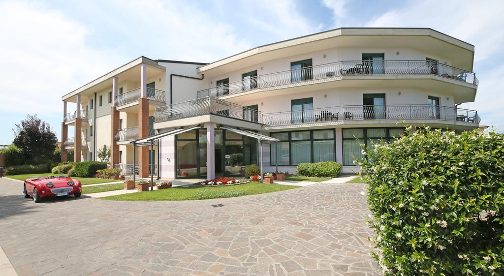 Nettuno Residence Hotel Peschiera del Garda Exterior photo