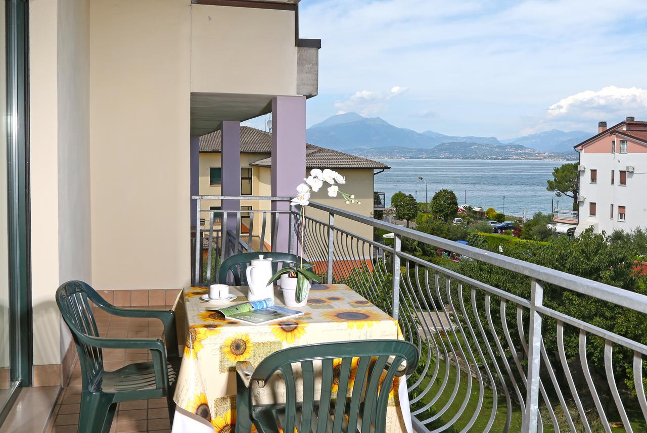 Nettuno Residence Hotel Peschiera del Garda Exterior photo