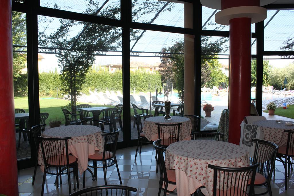 Nettuno Residence Hotel Peschiera del Garda Exterior photo