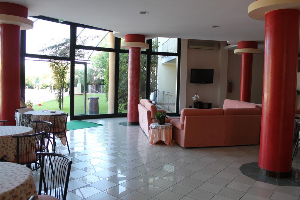 Nettuno Residence Hotel Peschiera del Garda Exterior photo